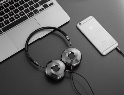 電子產(chǎn)品拍攝技巧 藍(lán)牙耳機(jī)、對(duì)講機(jī)及其他設(shè)備的專業(yè)呈現(xiàn)